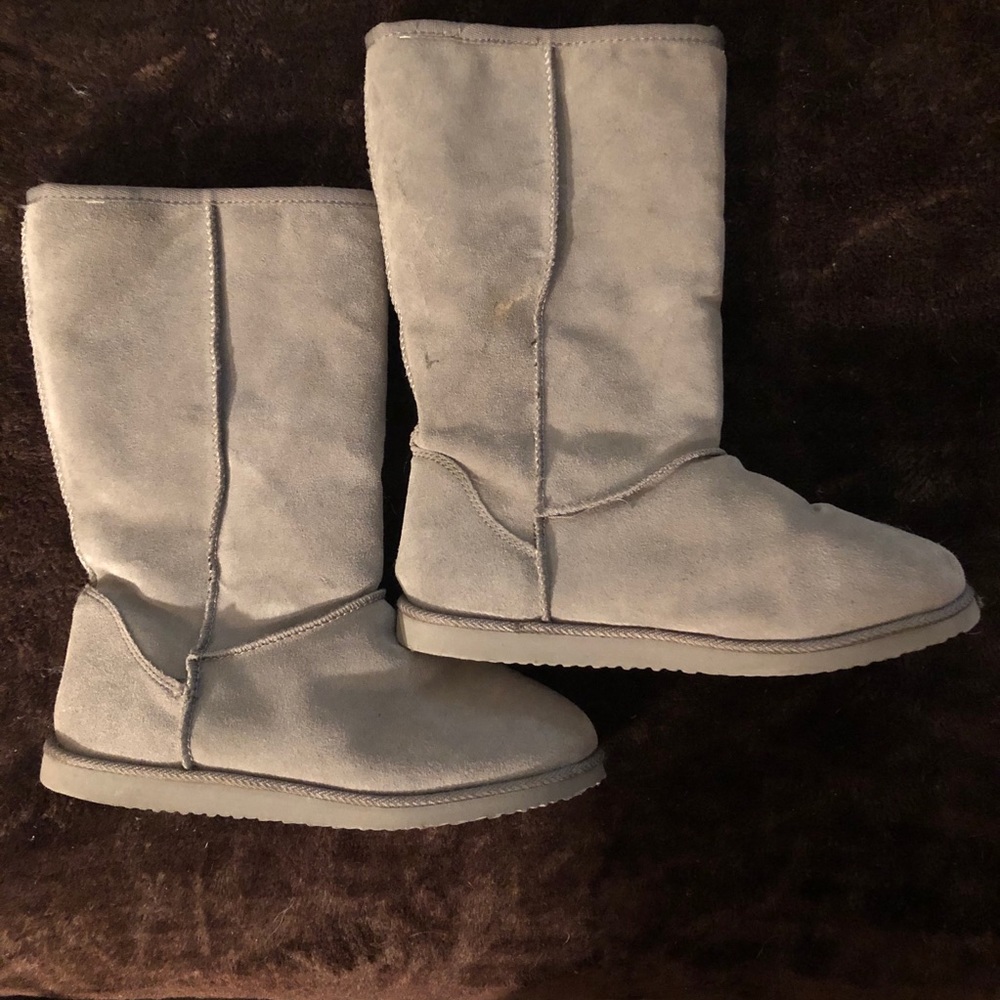 Old Navy UGG-style boots